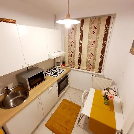 Downtown, Ideal For Longer Stays, Family Friendly - Nb73a Apartment Bukarest