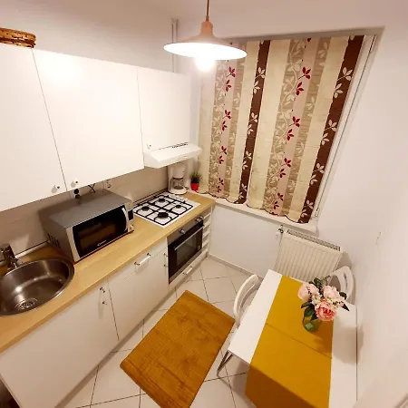 Downtown, Ideal For Longer Stays, Family Friendly - Nb73a * Boekarest
