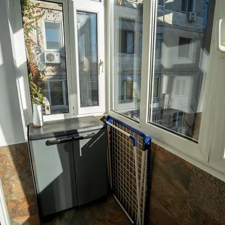 Downtown, Ideal For Longer Stays, Family Friendly - Nb73a *