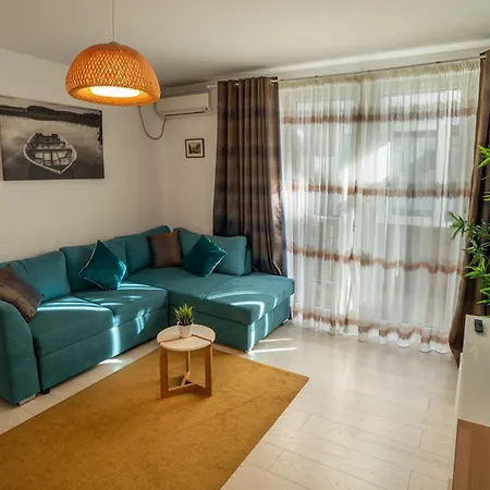 Apartment Downtown, Ideal For Longer Stays, Family Friendly - Nb73a