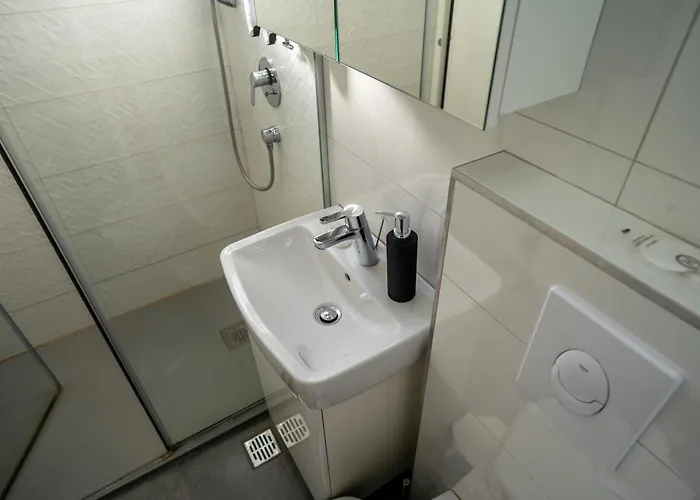 Downtown, Ideal For Longer Stays, Family Friendly - Nb73a 아파트 부쿠레슈티