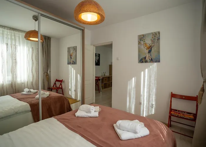 Downtown, Ideal For Longer Stays, Family Friendly - Nb73a 부쿠레슈티