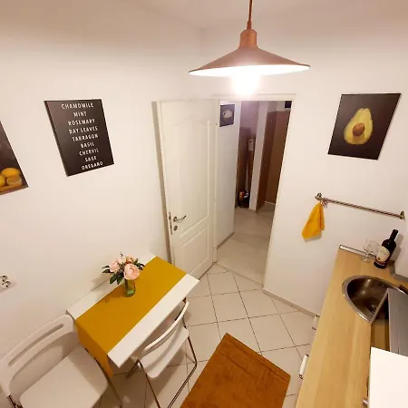 - Universitate Apartmán *
