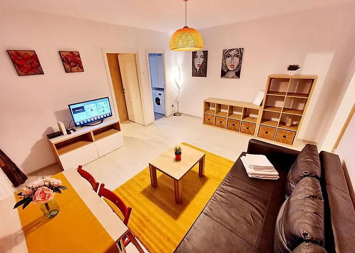 Downtown, Ideal For Longer Stays, Family Friendly - Nb73a