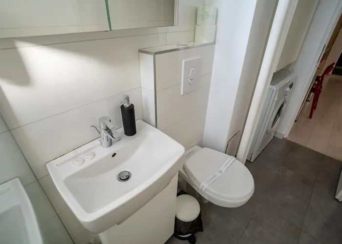 Downtown, Ideal For Longer Stays, Family Friendly - Nb73a *